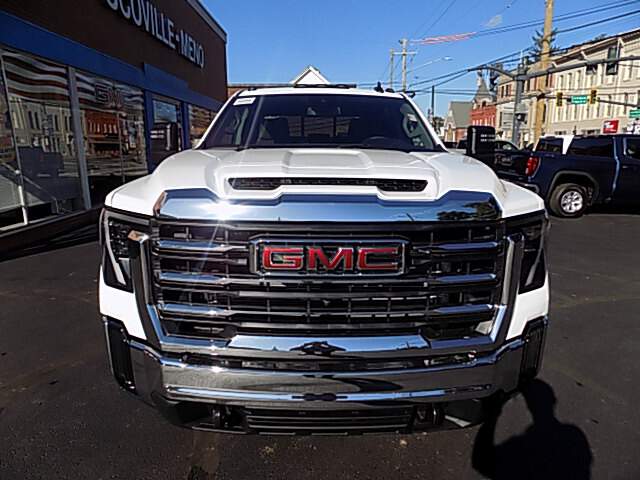  2026 GMC Sierra 3500 Image:…