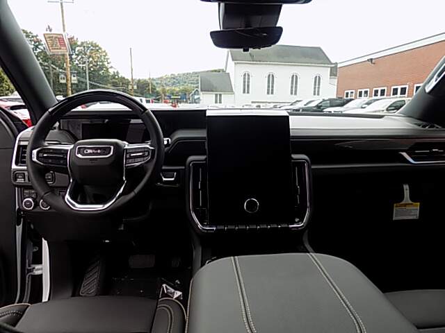  2026 GMC Yukon Image: 12