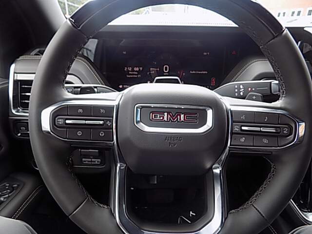  2026 GMC Yukon Image: 13