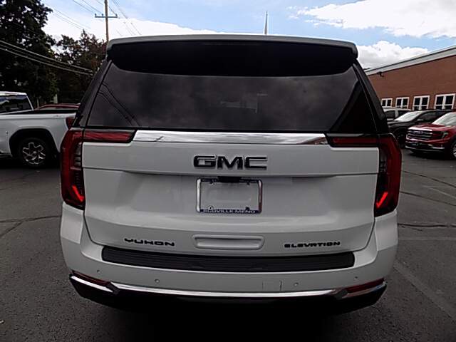 2026 GMC Yukon Image: 5