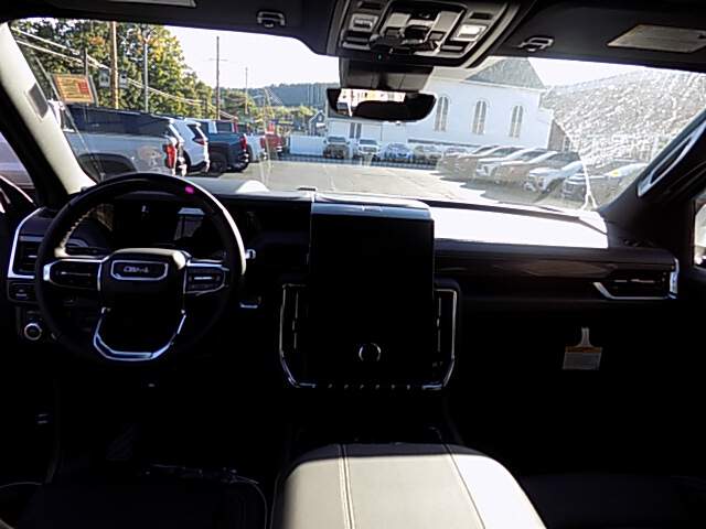  2026 GMC Yukon Image: 10