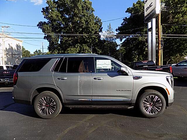  2026 GMC Yukon Image: 3