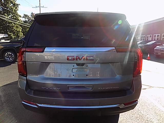  2026 GMC Yukon Image: 5