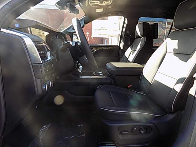  2026 GMC Yukon Image: 8