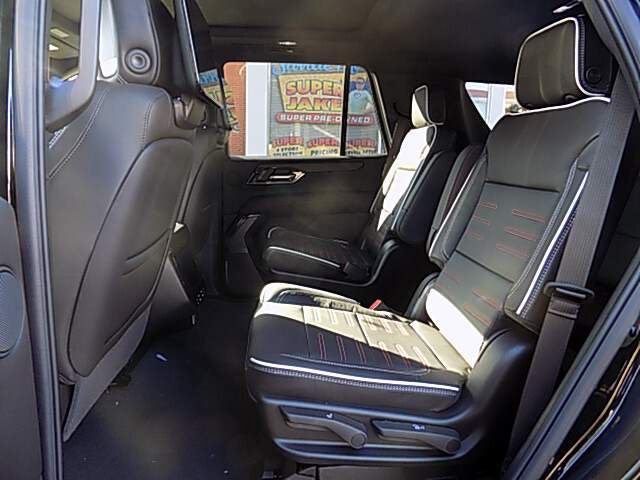  2026 GMC Yukon Image: 9