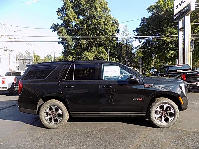  2026 GMC Yukon Image: 3