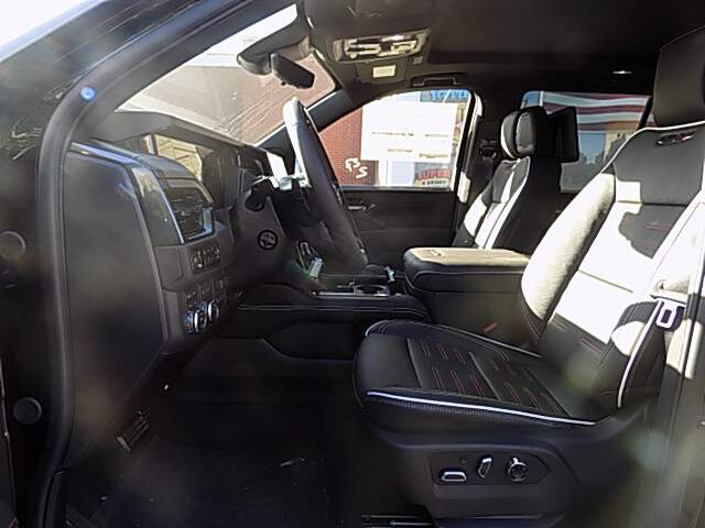  2026 GMC Yukon Image: 8