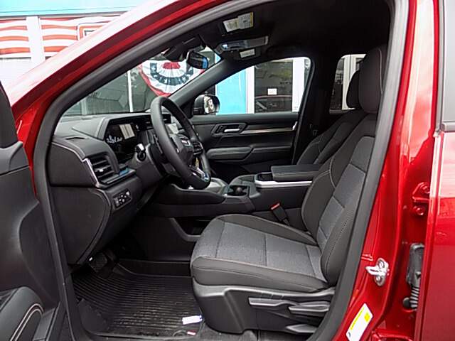  2027 GMC Terrain Image: 10