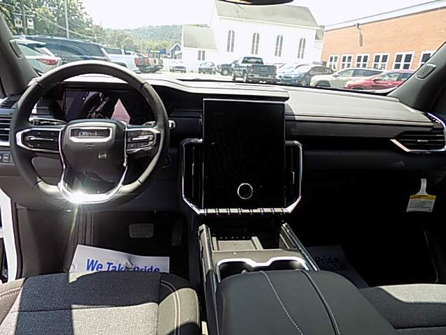  2027 GMC Acadia Image: 10