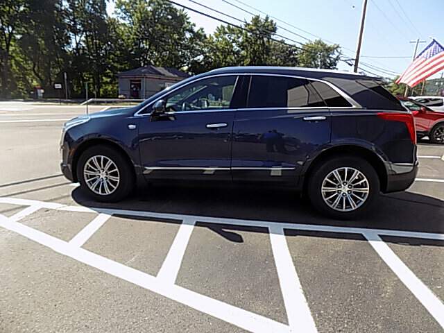 Used 2019 Cadillac XT5 Luxury with VIN 1GYKNDRS6KZ153240 for sale in Owego, NY