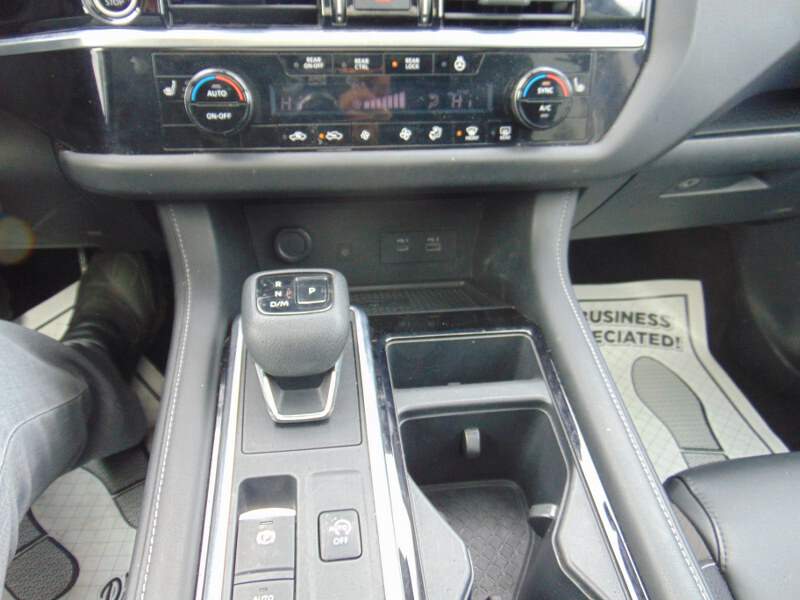  2022 Nissan Pathfinder Image: 11