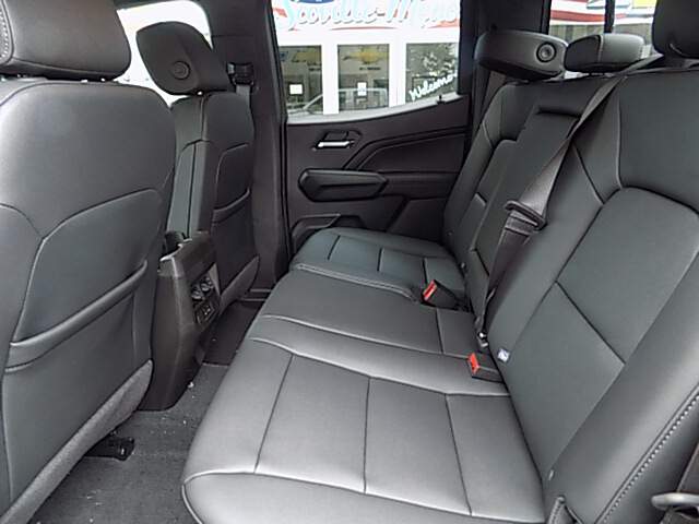  2026 Chevrolet Colorado Image: 8