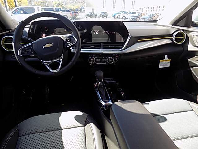  2026 Chevrolet Trax Image: 9