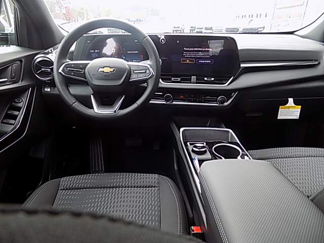  2026 Chevrolet Equinox Image: 10