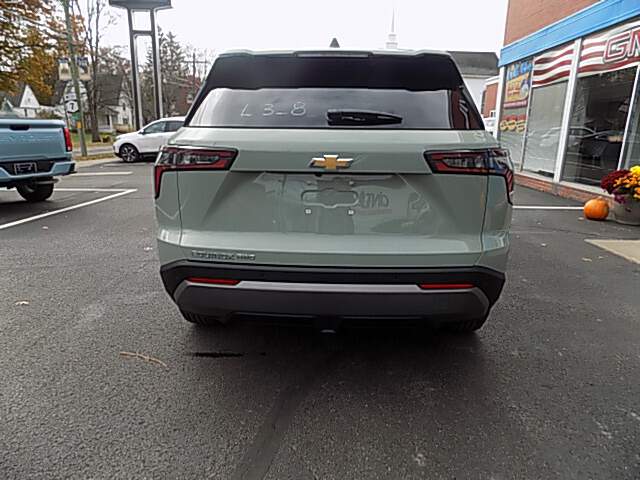  2026 Chevrolet Equinox Image: 5