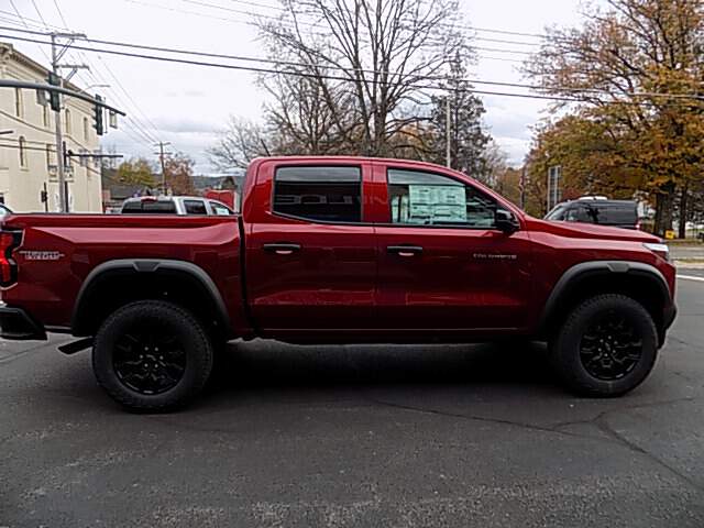  2026 Chevrolet Colorado Image: 3