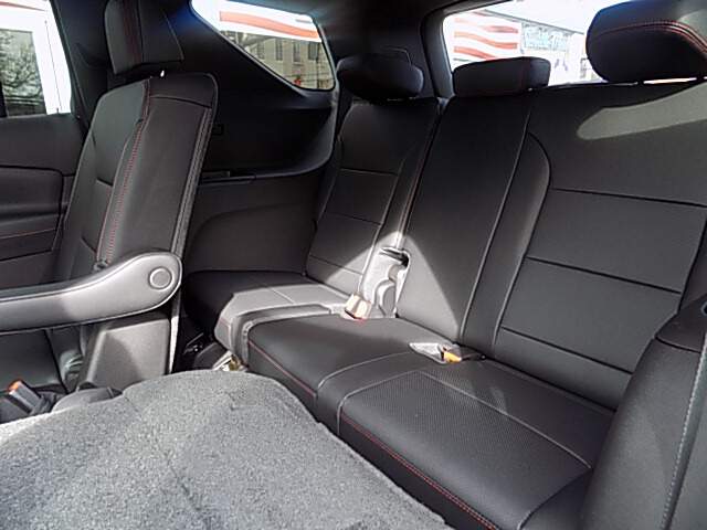  2026 Chevrolet Traverse Image: 10