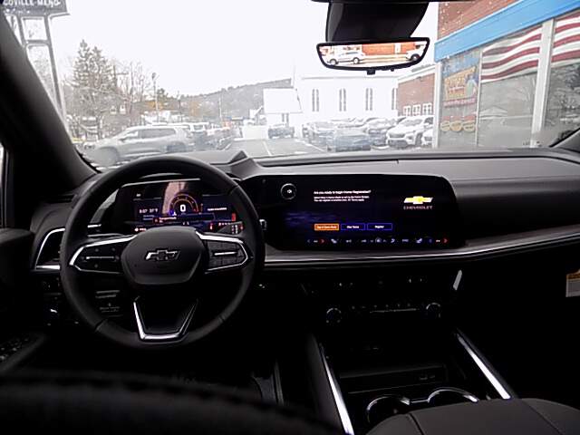  2026 Chevrolet Suburban Image: 11