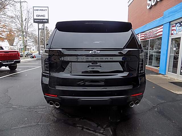  2026 Chevrolet Suburban Image: 3