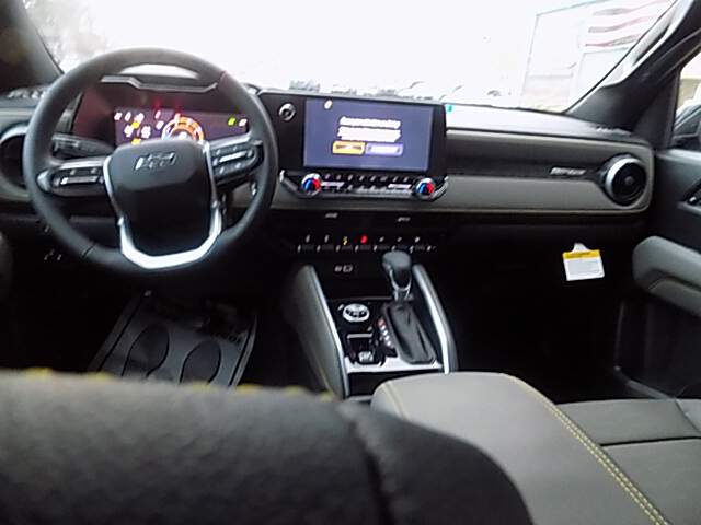  2026 Chevrolet Colorado Image: 9