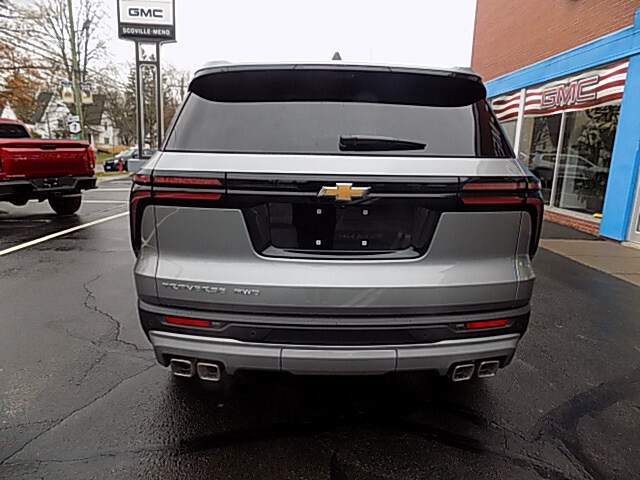 2026 Chevrolet Traverse photo 4