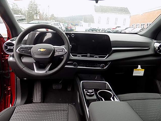  2026 Chevrolet Equinox Image: 10