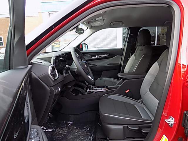  2026 Chevrolet Trailblazer Image: 8