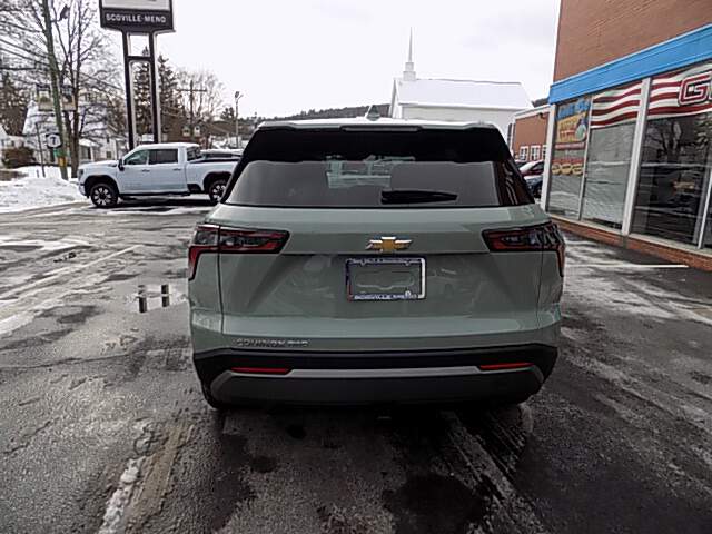  2026 Chevrolet Equinox Image: 3