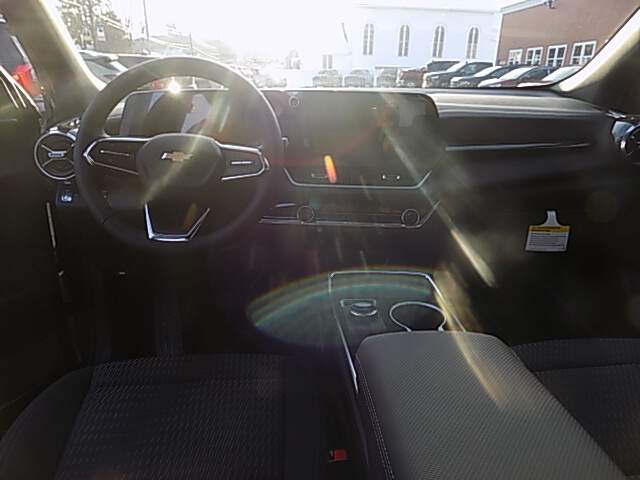  2026 Chevrolet Equinox Image: 10