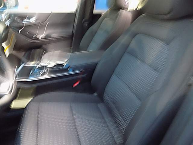  2026 Chevrolet Equinox Image: 9