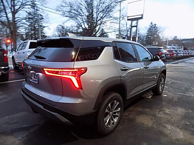  2026 Chevrolet Equinox Image: 4