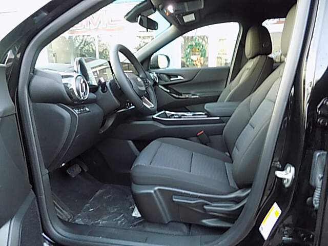  2026 Chevrolet Equinox Image: 10