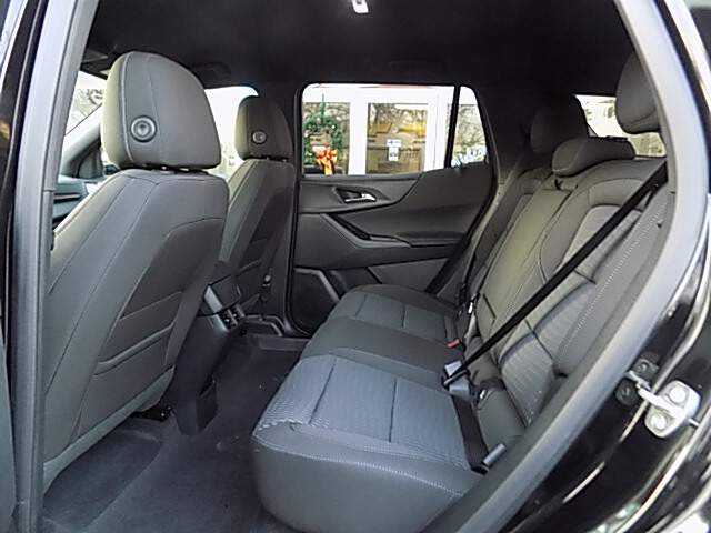  2026 Chevrolet Equinox Image: 8