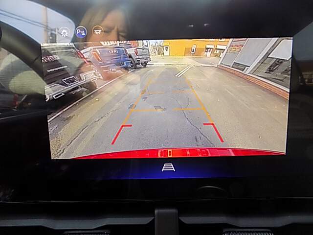  2026 Chevrolet Equinox Image: 12