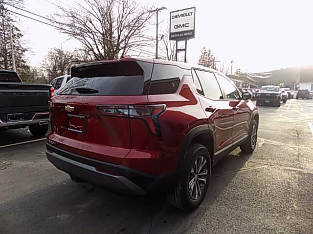  2026 Chevrolet Equinox Image: 4