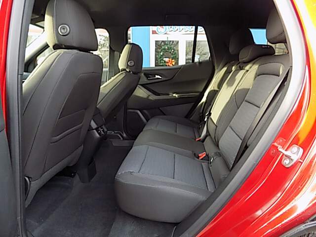  2026 Chevrolet Equinox Image: 8