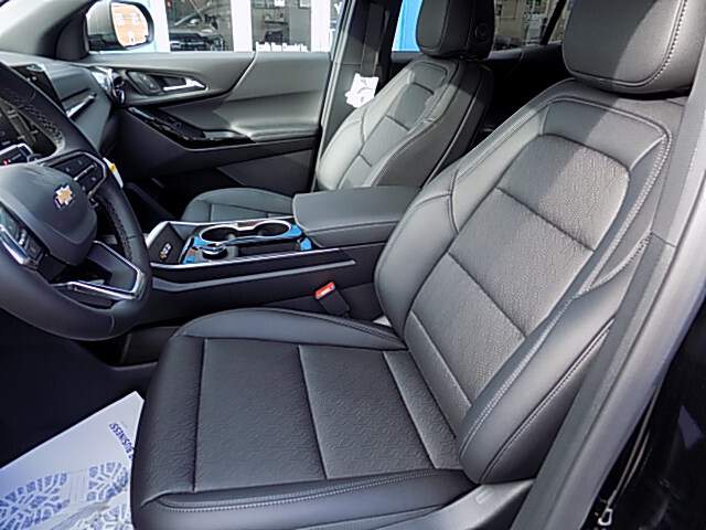  2026 Chevrolet Equinox Image: 9