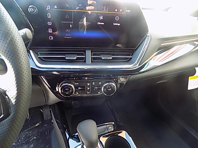  2026 Chevrolet Trax Image: 10