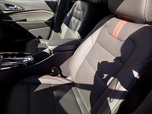  2026 Chevrolet Trax Image: 9