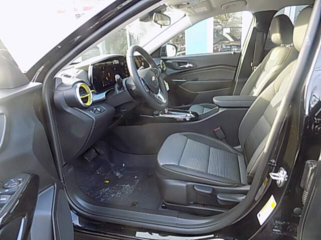  2026 Chevrolet Trax Image: 10