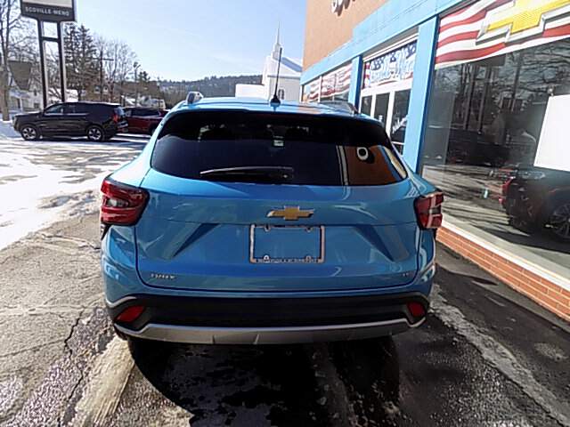  2026 Chevrolet Trax Image: 3