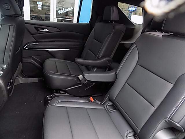  2026 Chevrolet Traverse Image: 8