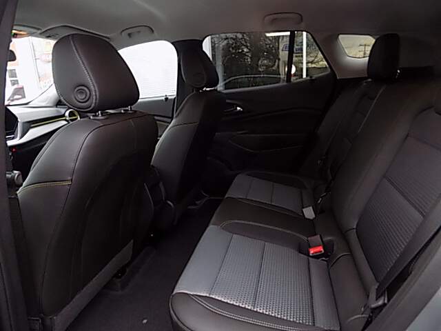  2026 Chevrolet Trax Image: 7