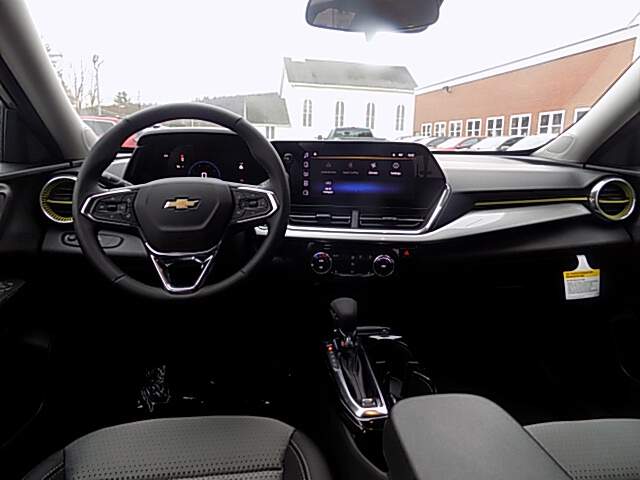  2026 Chevrolet Trax Image: 8