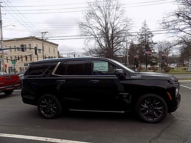 2026 Chevrolet Tahoe Image: 3