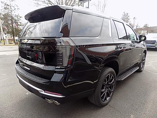  2026 Chevrolet Tahoe Image: 4