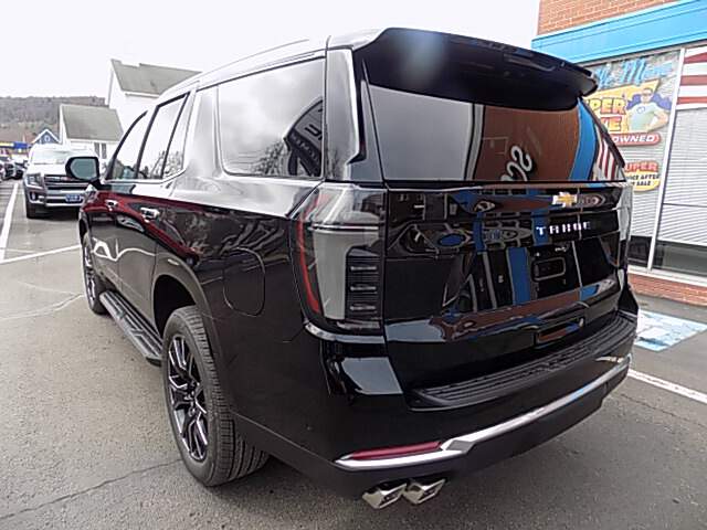  2026 Chevrolet Tahoe Image: 6