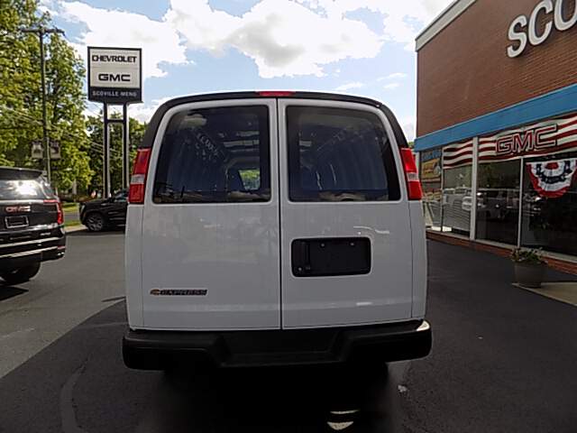  2026 Chevrolet Express 3500 Image:…