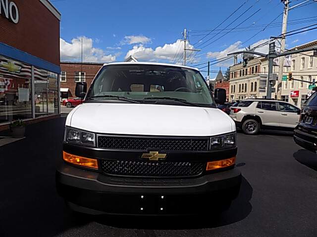  2026 Chevrolet Express 3500 Image:…