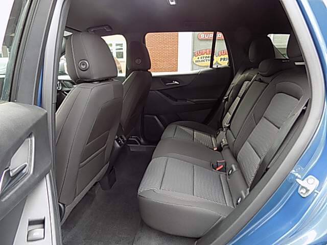  2026 Chevrolet Equinox Image: 9
